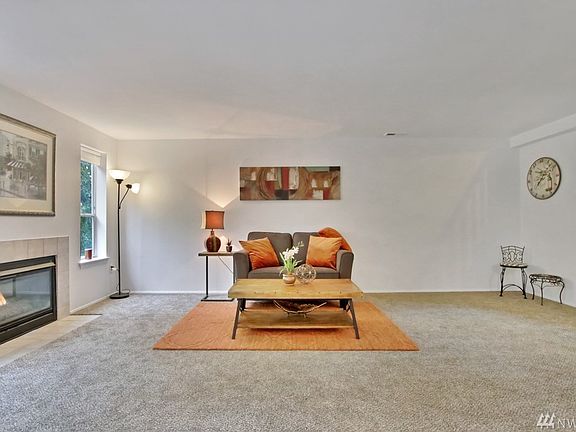 5th image of 3939 10th St SE APT C4