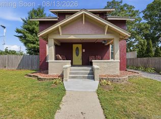107 2nd St, Fenton, MI 48430