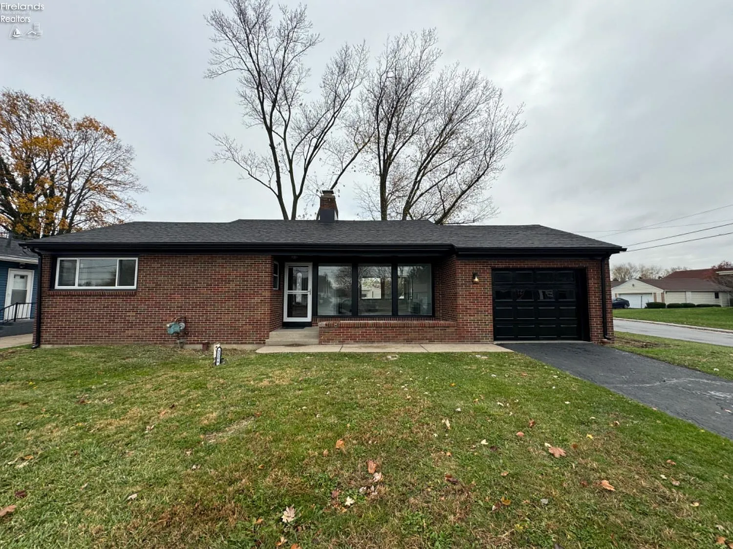 3206 Milan Rd photo 1