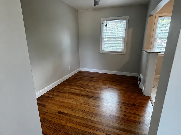 1607 Macarthur Dr — Photo 5