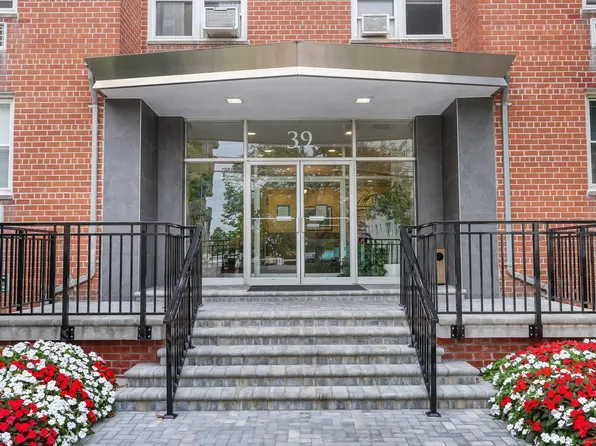 39 Glenbrook Road #4X, Stamford, CT 06902