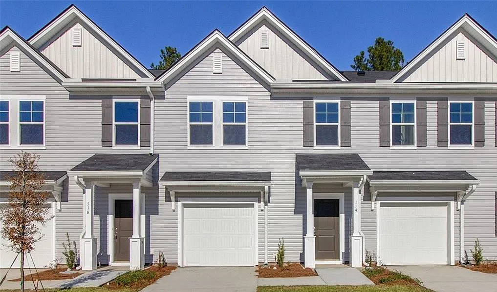 3 bed, 2.5 bath, 1770 sqft, $1,875 — Photo 1