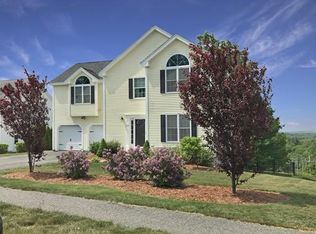 105 Blair Dr, Holden, MA 01520