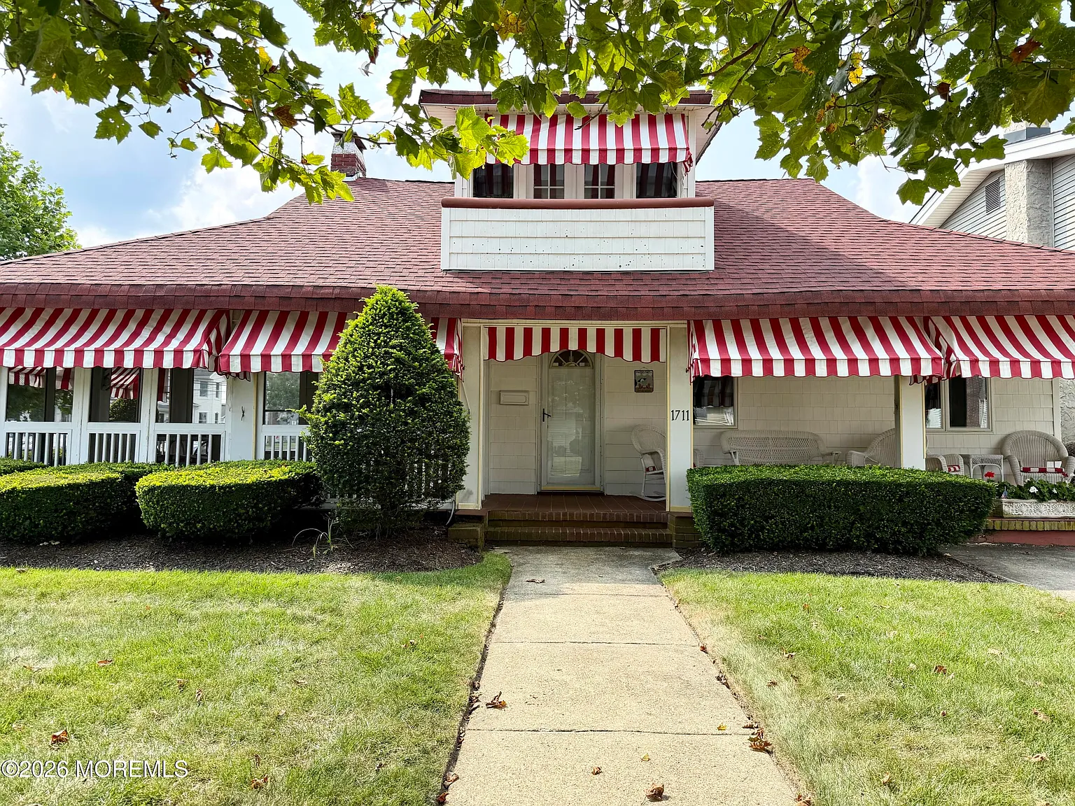 3 bed, 1344 sqft, $3,400 — Photo 3