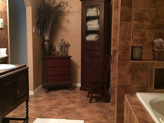 master bath first floor
