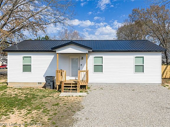 2nd image of 132 State St