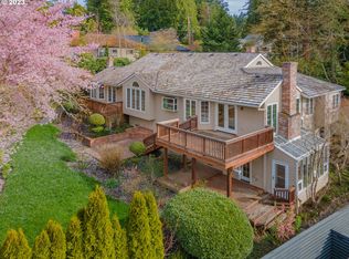6798 SW Canyon Dr, Portland, OR