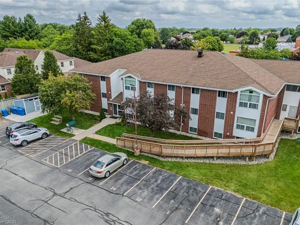 60 Donly Dr S #210, Norfolk County, ON N3Y 5K3