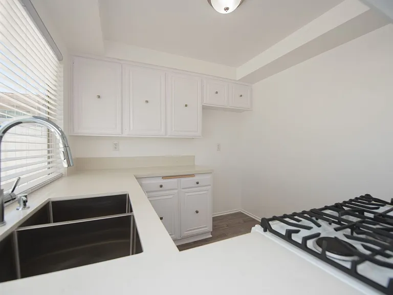 7282 La Mancha Cir — Photo 18