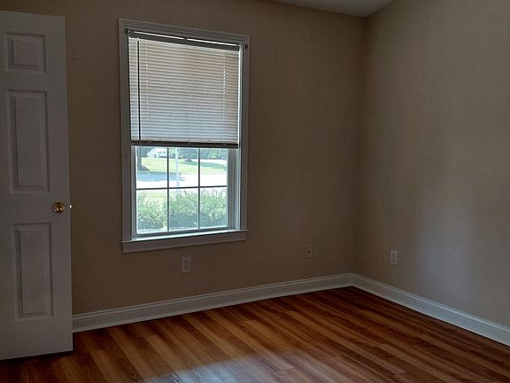 4th image of 2325 Cottonwood Ct