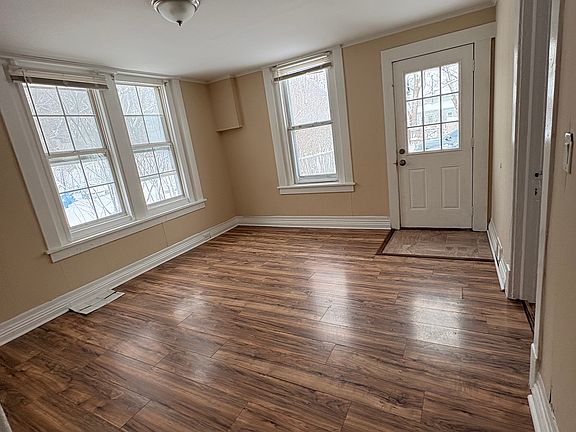 3rd image of 1264 Electric Ave APT 2