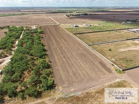 4th image of N Mile 4 W