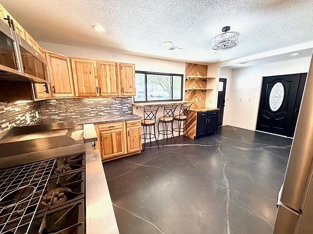 239 Nancy St — Photo 18