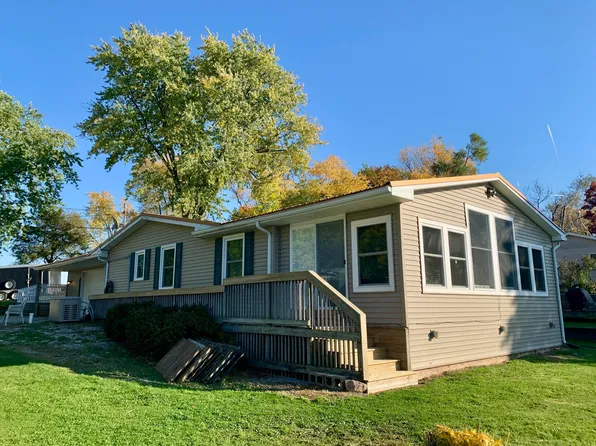 59312 Lakeshore Dr, Colon, MI 49040