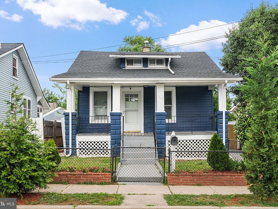 1st image of 4004 Lawrence St
