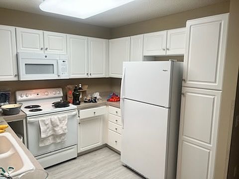 3rd image of 15736 Fjord Ave