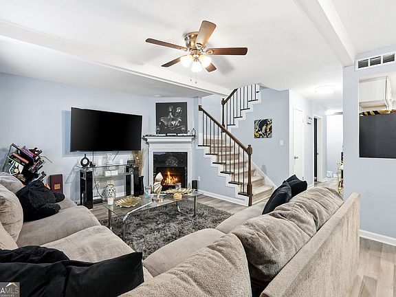 4th image of 754 Garden View Dr