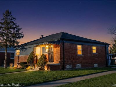 19155 Ash Ave, Eastpointe, MI, 48021