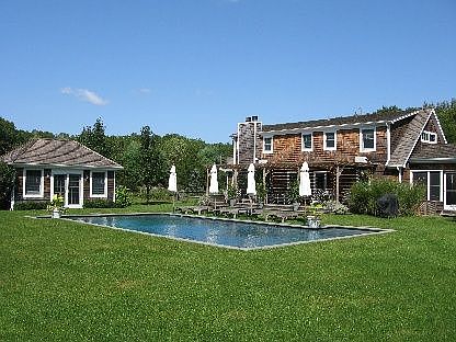 1st image of 336 Wainscott Harbor Rd