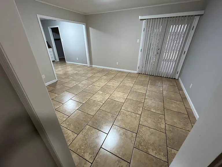 9405 Enid St — Photo 35