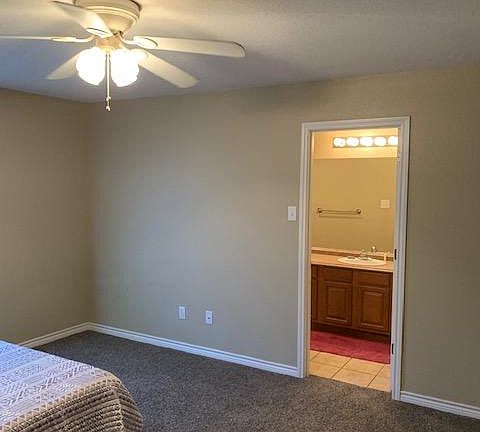 4th image of 5210 Blue Haven Dr