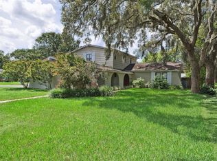 11320 Carrollwood Estates Dr, Tampa, FL 33618
