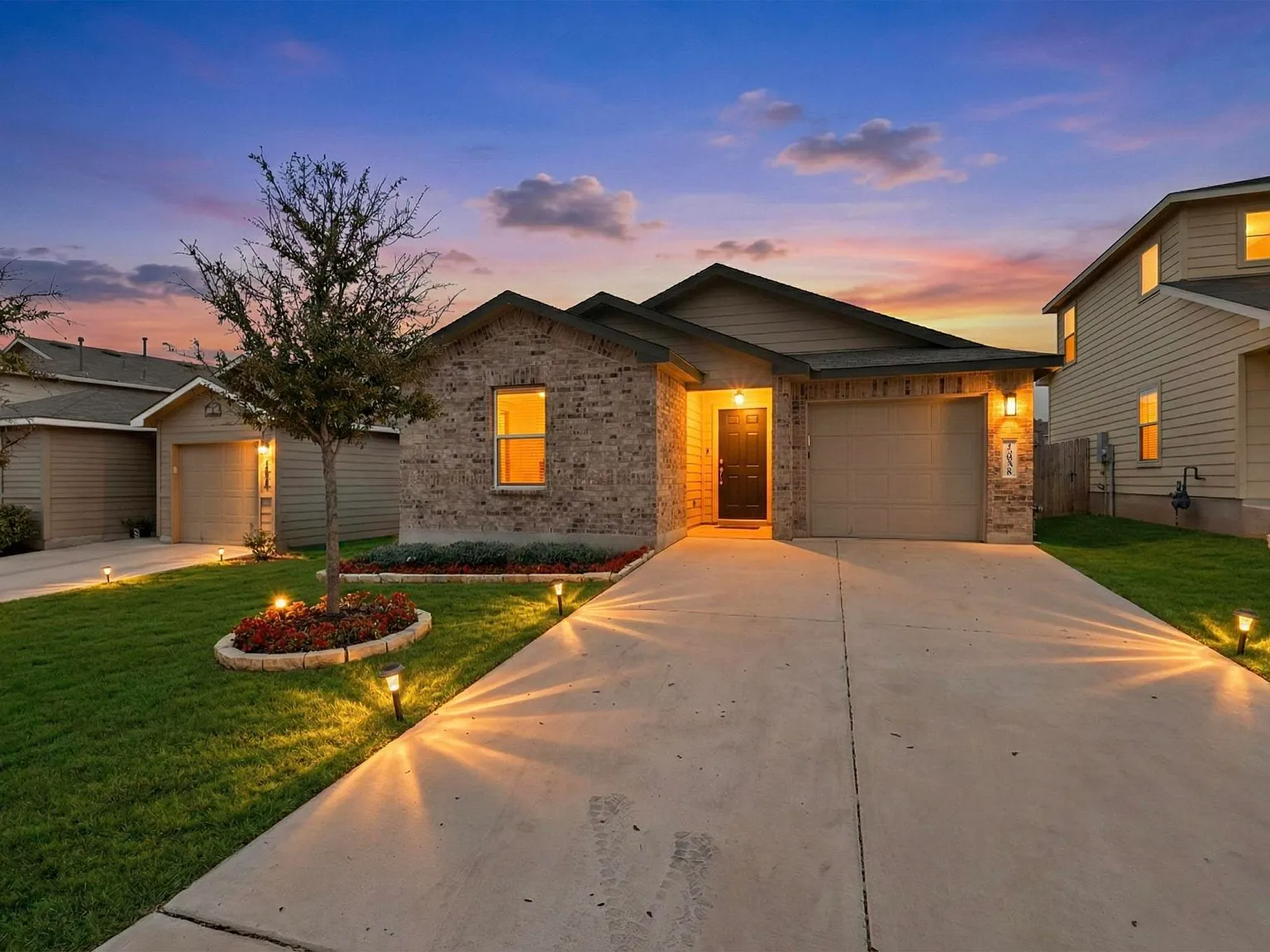 3 bed, 1120 sqft, $1,595 — Photo 2