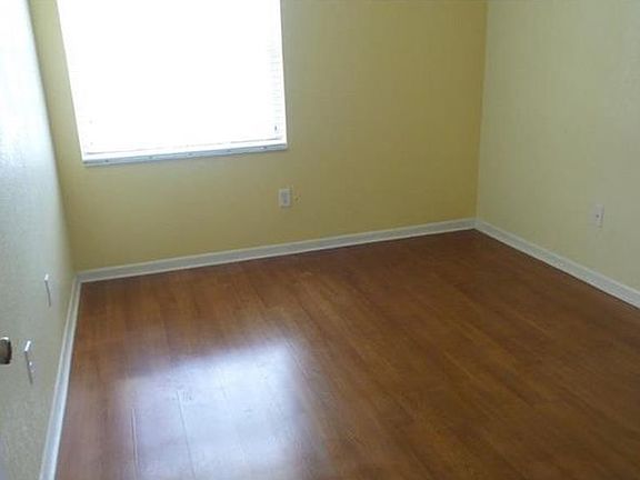 4th image of 691 NW 157th Ave