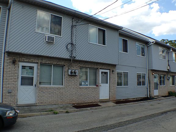 3rd image of 38 Walker Dr