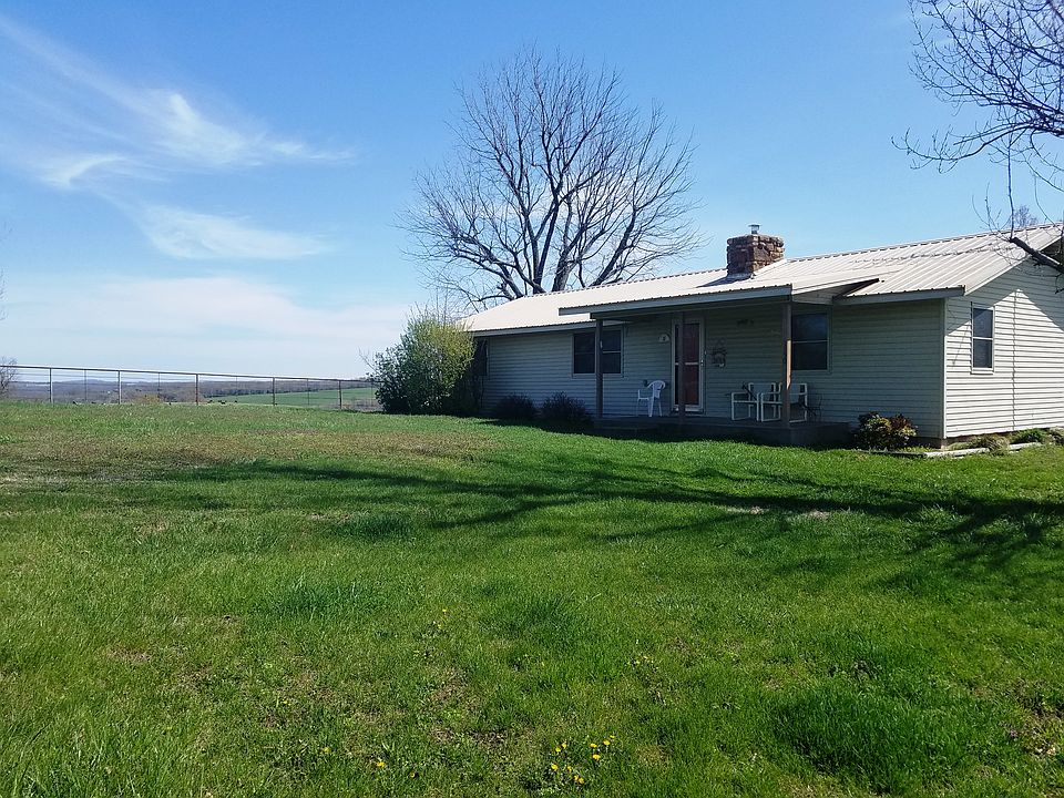 Wonderful Farm House...Great