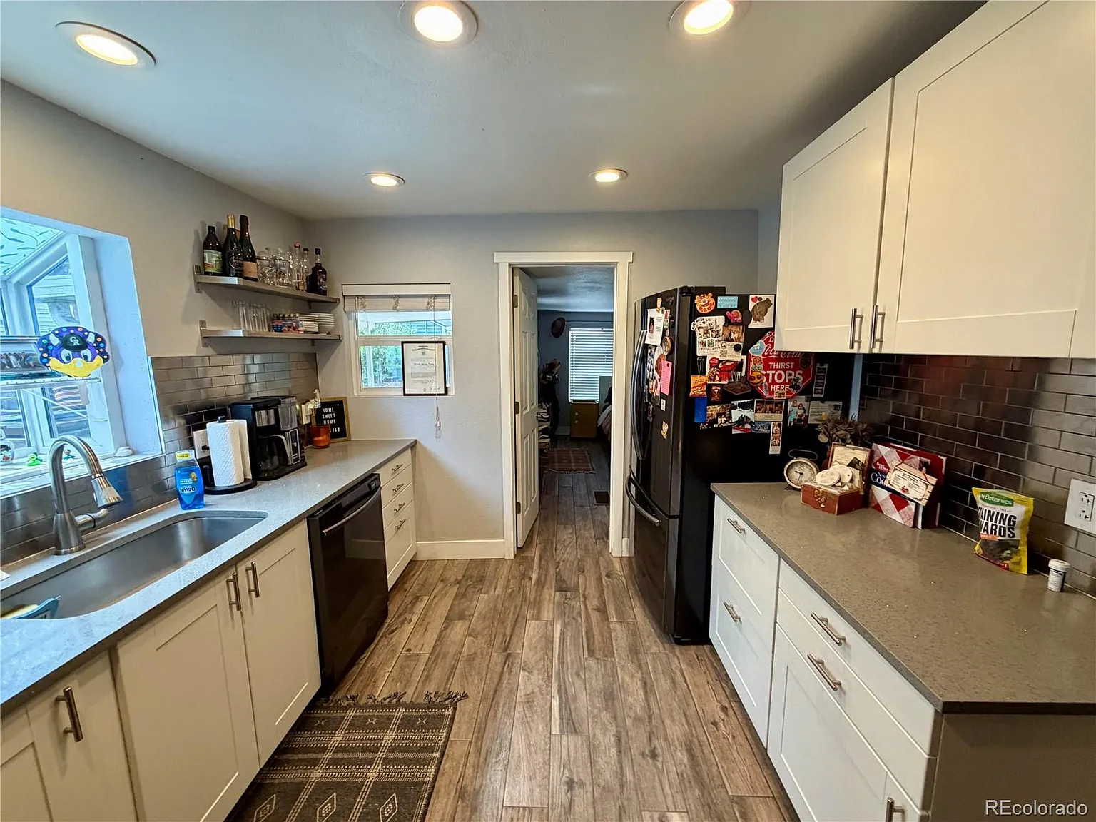 2 bed, 1.5 bath, 840 sqft, $2,470 — Photo 3