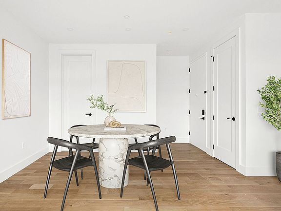 3rd image of 831 Knickerbocker Ave #2B