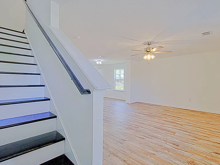 89 Horse Creek Rd NE #B-1 — Photo 6