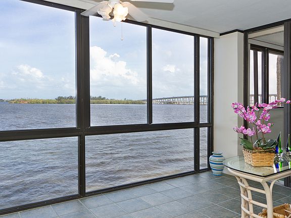 2nd image of 1840 Tarpon Ln Unit 205