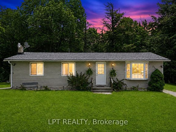 2nd image of 2743 Lockhart Rd