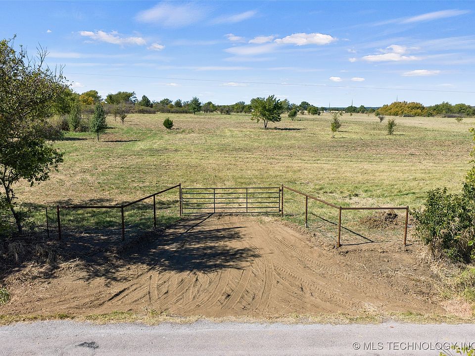 1st image of 1 Cactus Ln