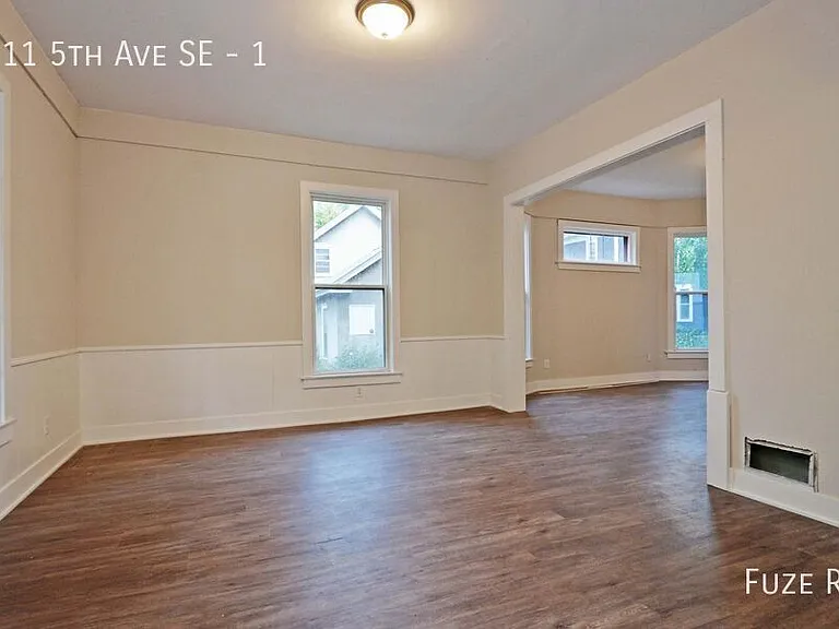 511 5th Ave SE #1 — Photo 6