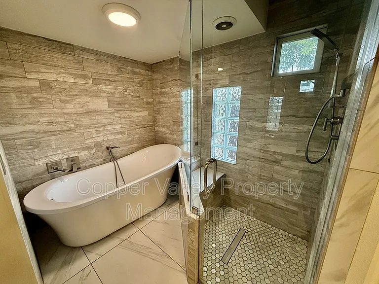 4415 W Gelding Dr — Photo 8