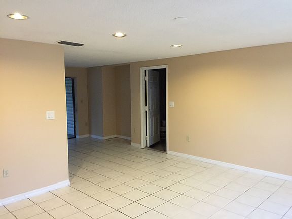 5th image of 2347 Lockwood Meadows St