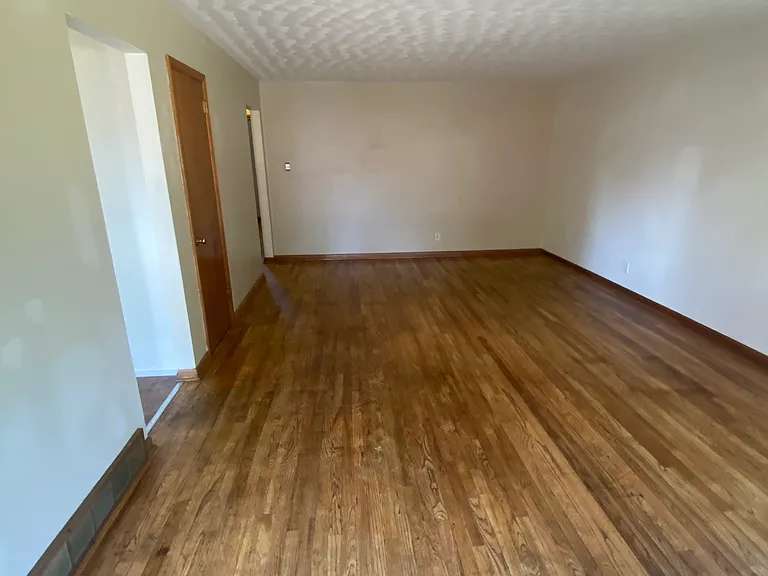 608 Cowan St #608 — Photo 3