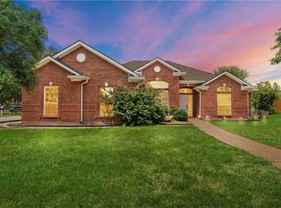 444 Sagewood Dr, Hewitt, TX 76643