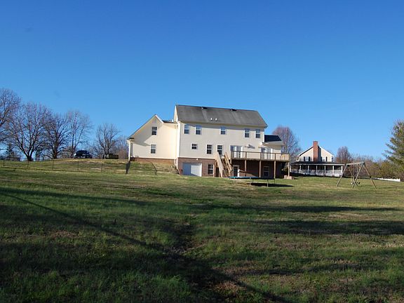 3rd image of 352 Homestead Dr