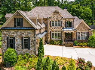 1068 Mabry Oaks Dr NE, Brookhaven, GA 30319