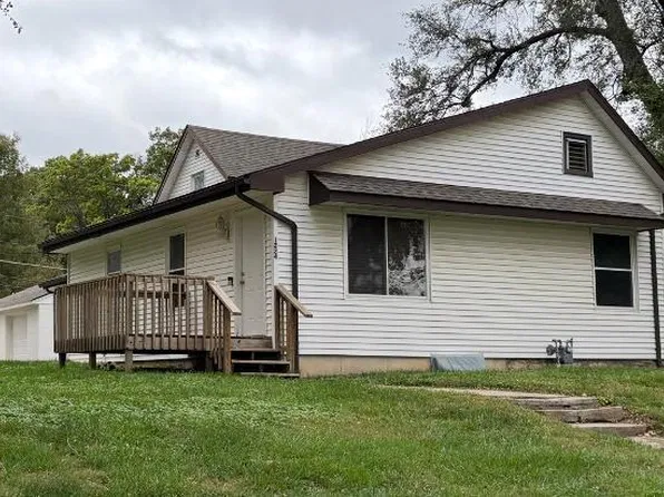 1224 Kingman St, Leavenworth, KS 66048