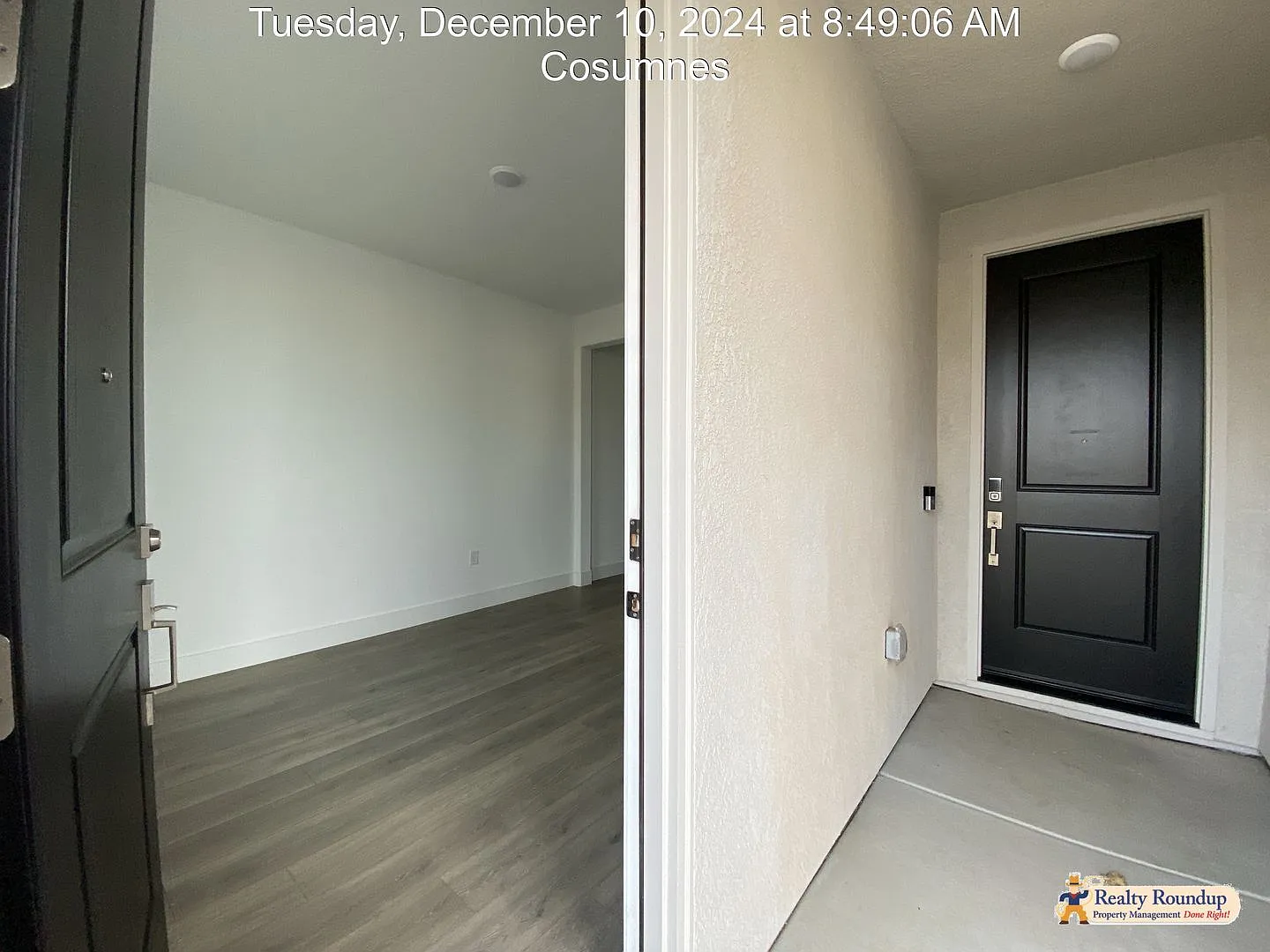 Brand New One Story Home, Includes In-Law Quarters — Photo 4