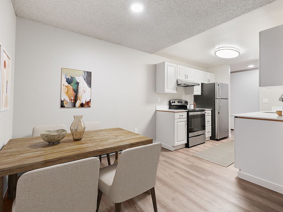 1st image of 6206 S 153rd St #7fcc9f4f3