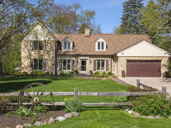 2545 North 131st STREET, Brookfield, WI 53005