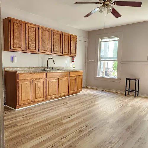12 Lincoln St #1 Photo 1