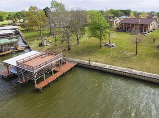 240 High Meadow Dr, Livingston, TX 77351