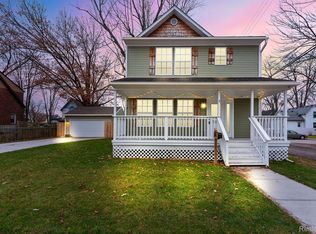 102 Dickinson St, Mount Clemens, MI 48043